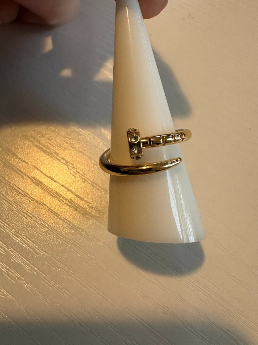 crest ring